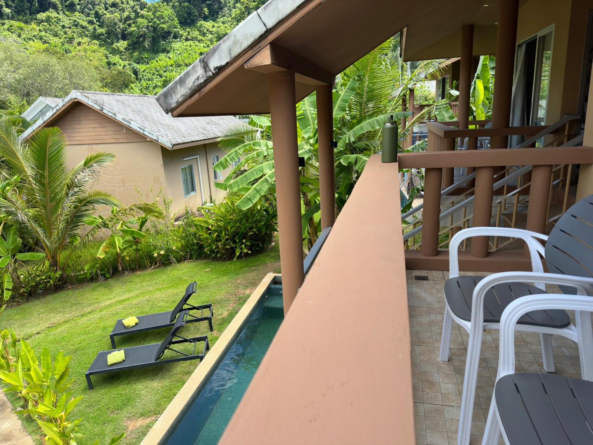 Sakoo Valley Naithon Beach Exterior foto