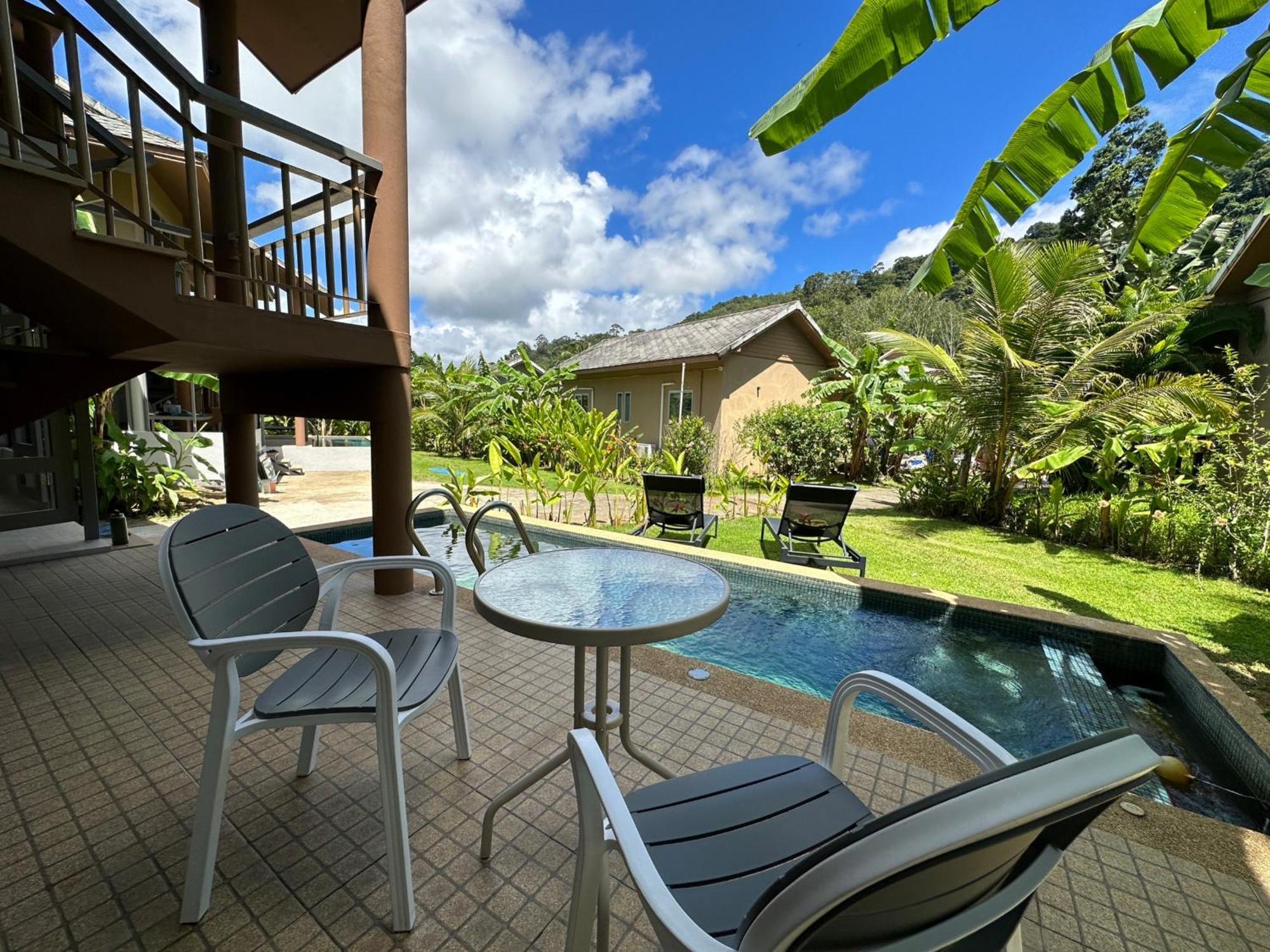 Sakoo Valley Naithon Beach Exterior foto