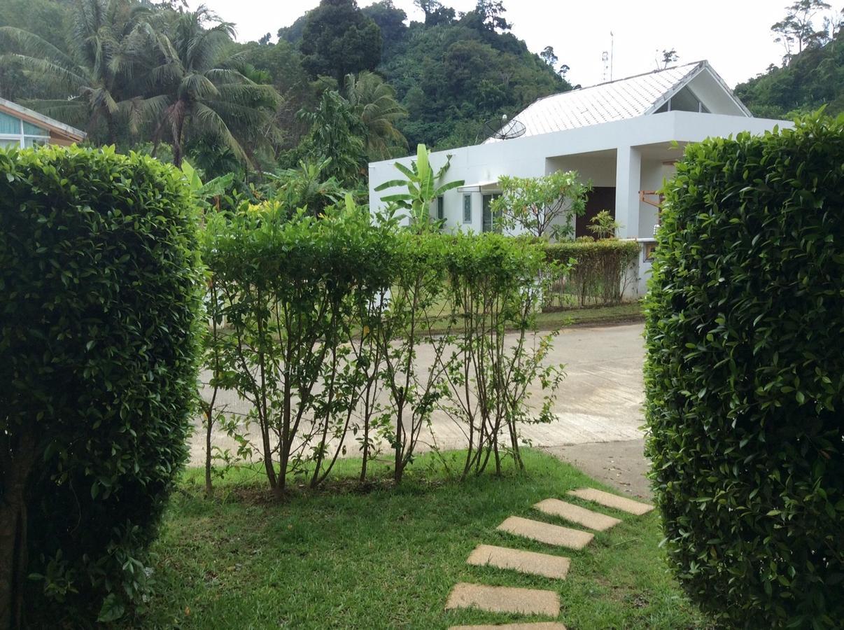 Sakoo Valley Naithon Beach Exterior foto